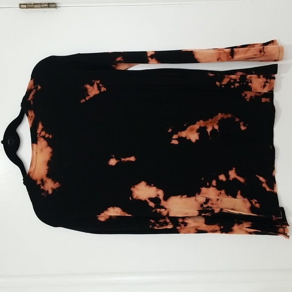 Women's Long Sleeve Tie Dye Blouse - Picture 5 of 6